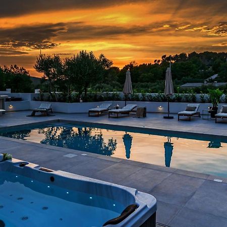 Luxury Villa Del Sogno With Pool, Jacuzzi, Parking Okrug Gornji Exterior foto