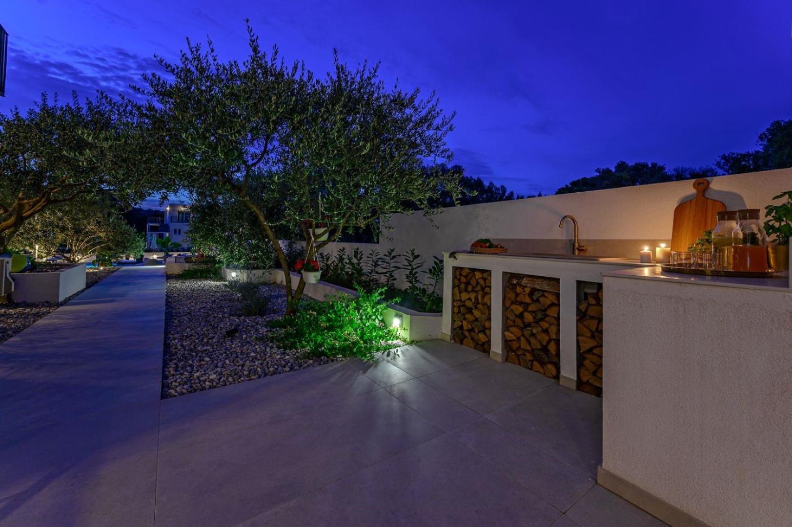Luxury Villa Del Sogno With Pool, Jacuzzi, Parking Okrug Gornji Exterior foto