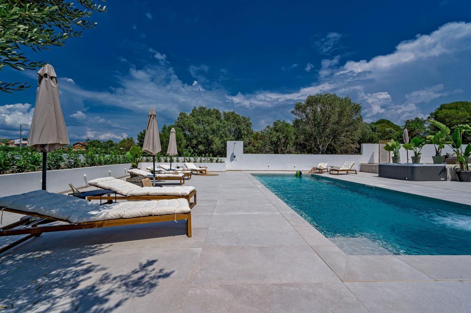 Luxury Villa Del Sogno With Pool, Jacuzzi, Parking Okrug Gornji Exterior foto