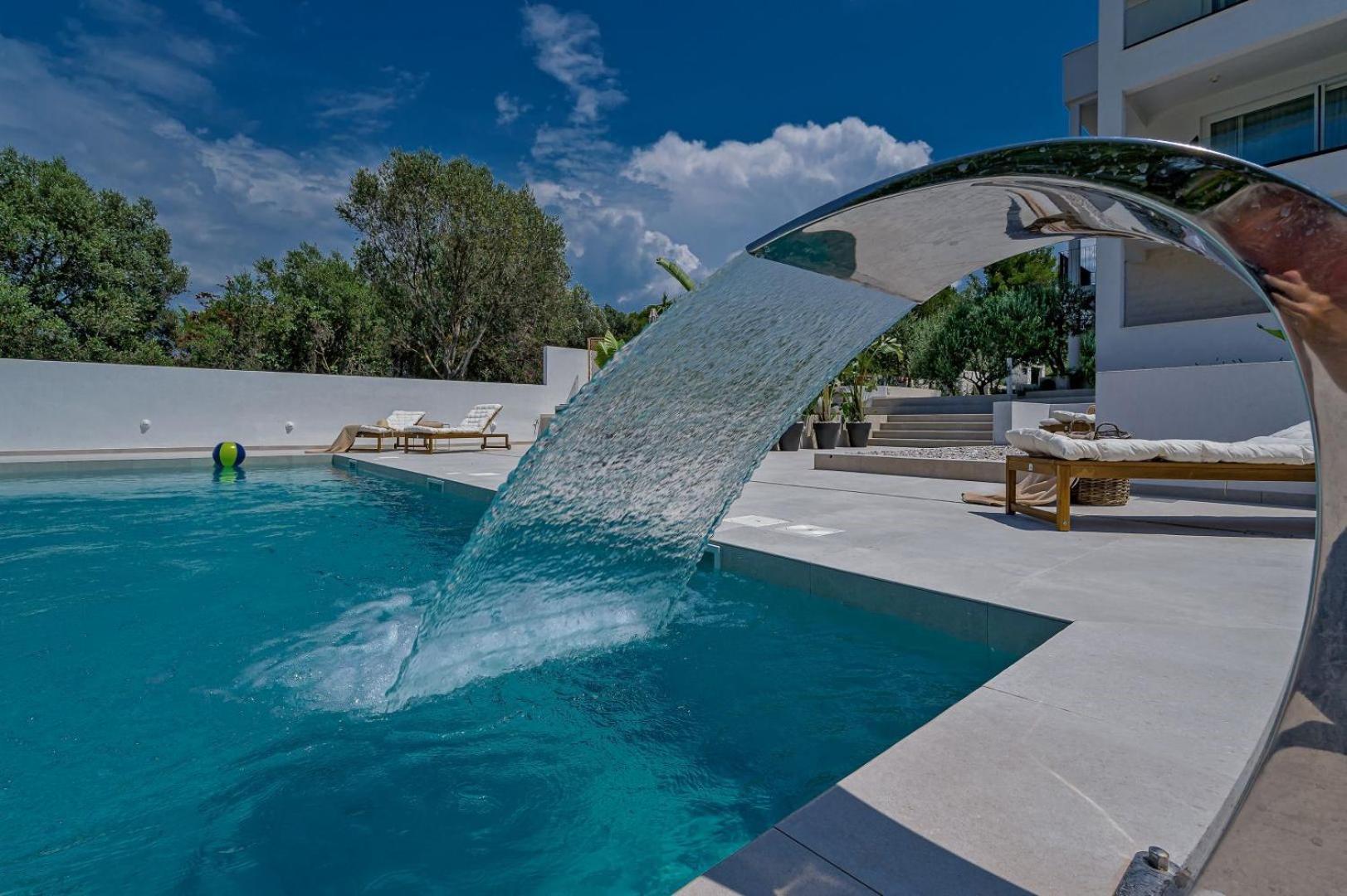 Luxury Villa Del Sogno With Pool, Jacuzzi, Parking Okrug Gornji Exterior foto