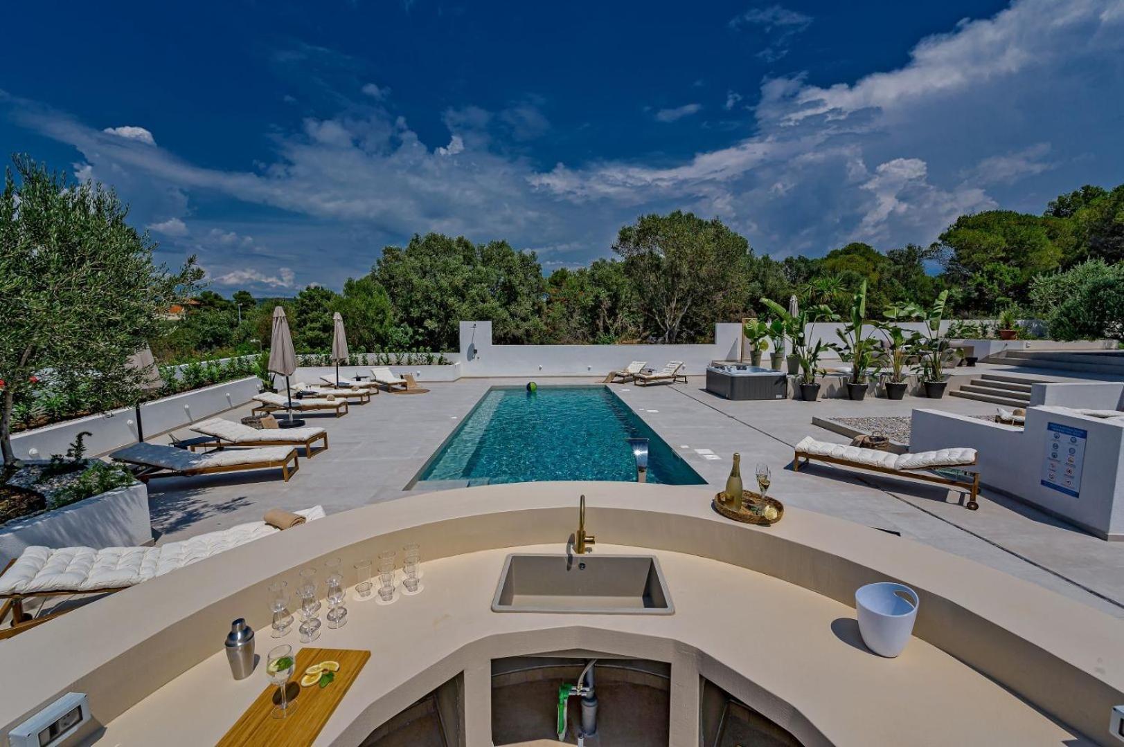 Luxury Villa Del Sogno With Pool, Jacuzzi, Parking Okrug Gornji Exterior foto